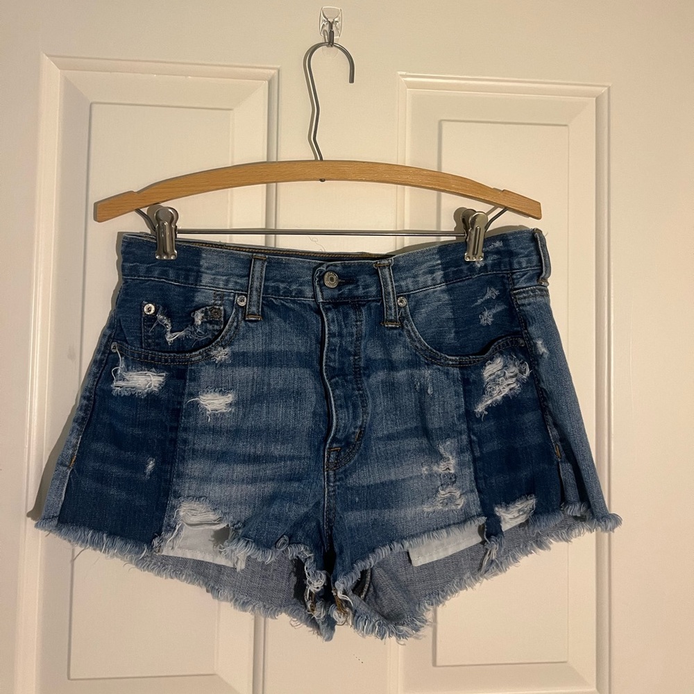 American Eagle two tone jean shorts. Size 6